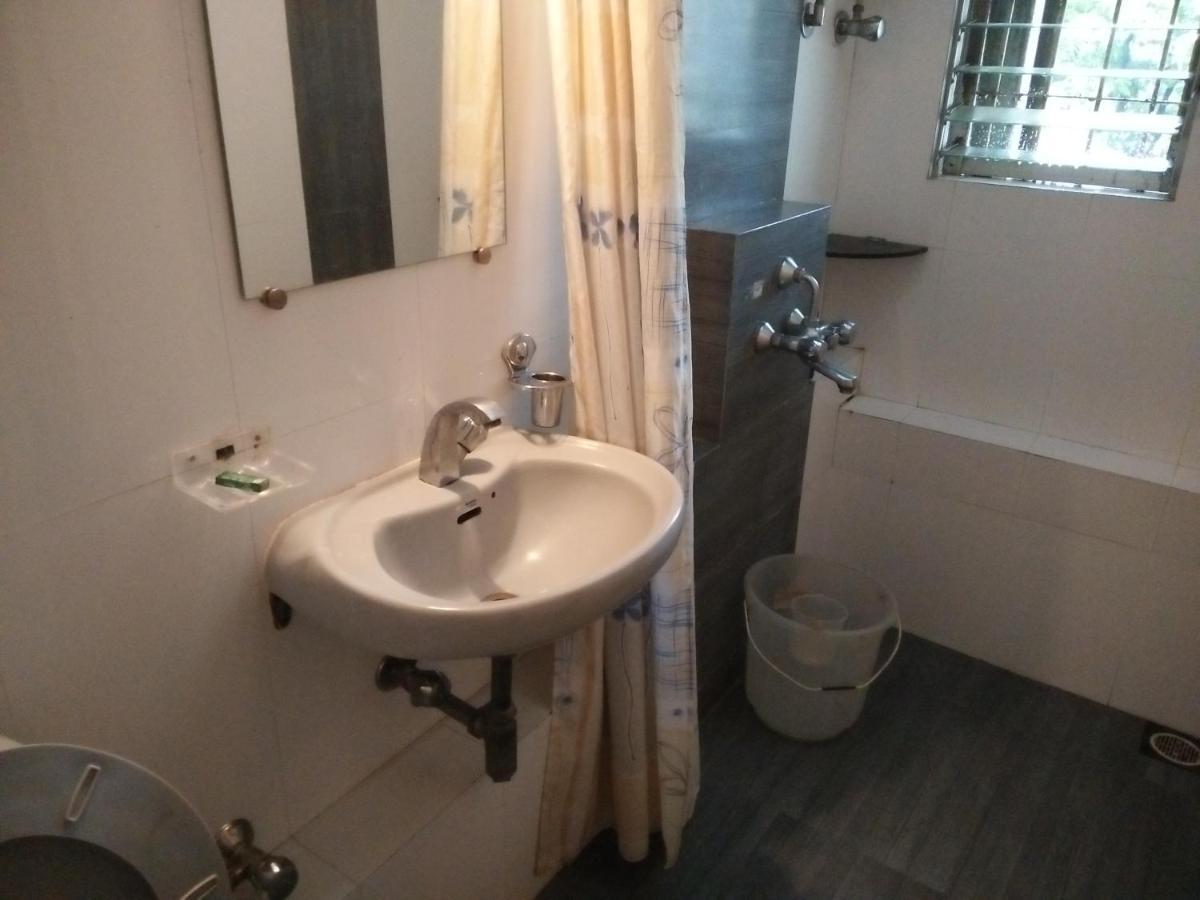 Livewel Serviced Apartments Bombaim Exterior foto