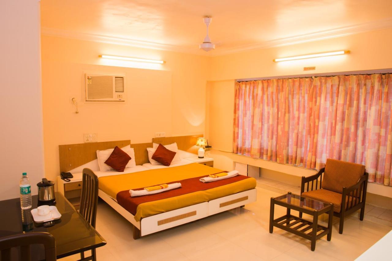 Livewel Serviced Apartments Bombaim Exterior foto